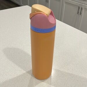 Owala FreeSip® 24pz